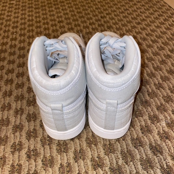 Jordan 1 Retro AJKO Pure Platinum - Picture 3 of 7